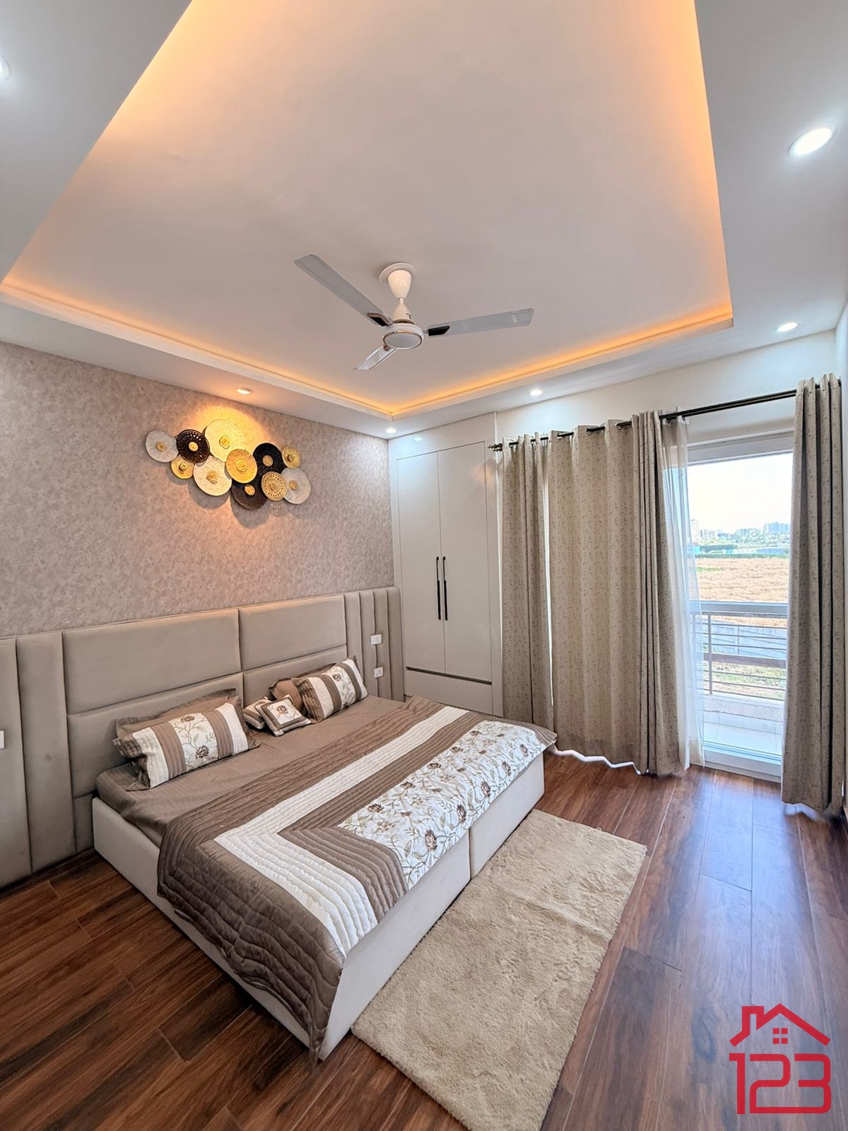 ACME Heights 92 — image 1