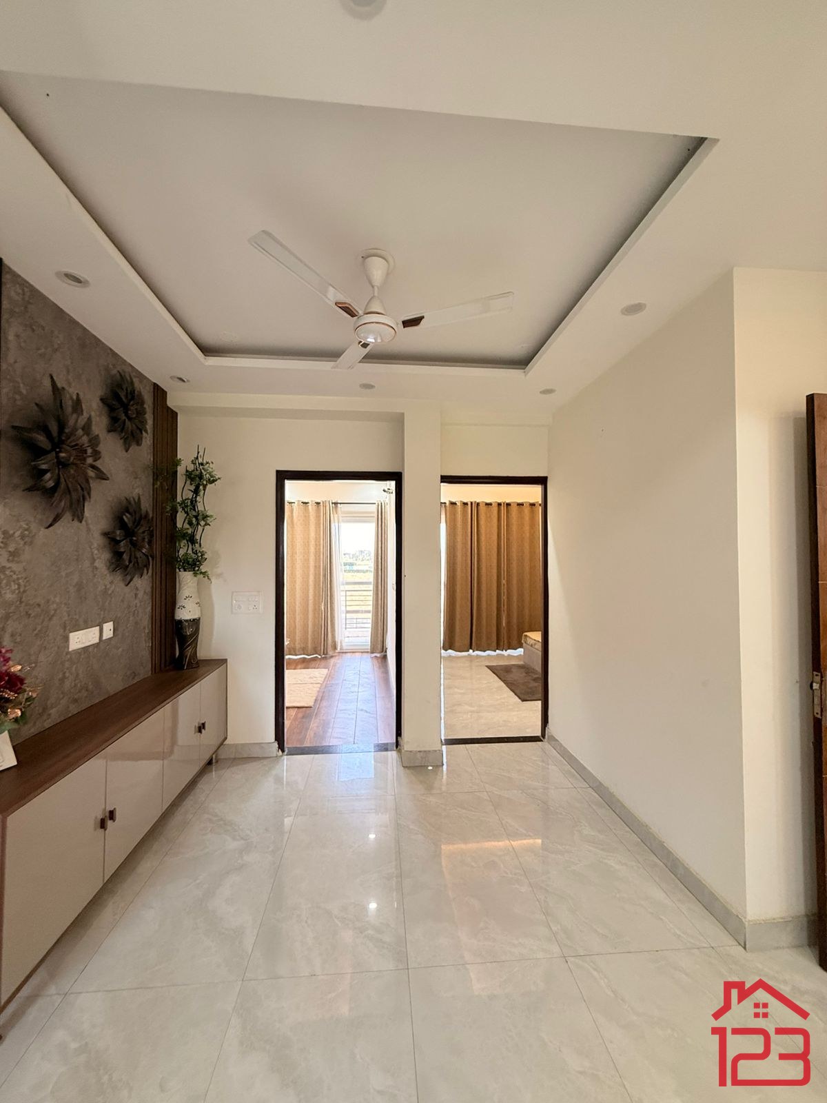 ACME Heights 92 — image 5