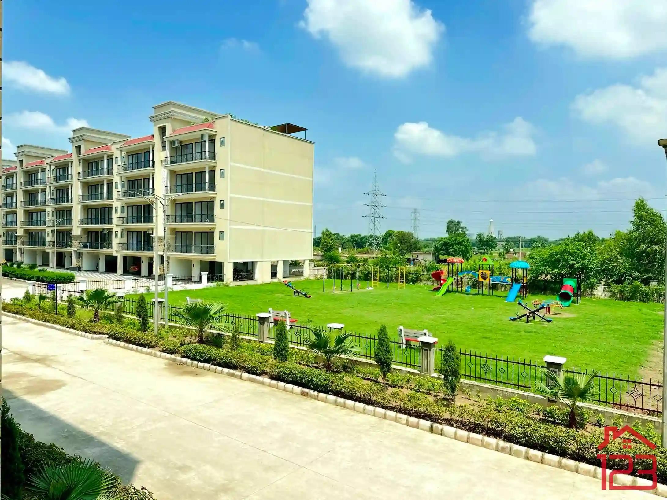 BOLLYWOODGreen city — image 34