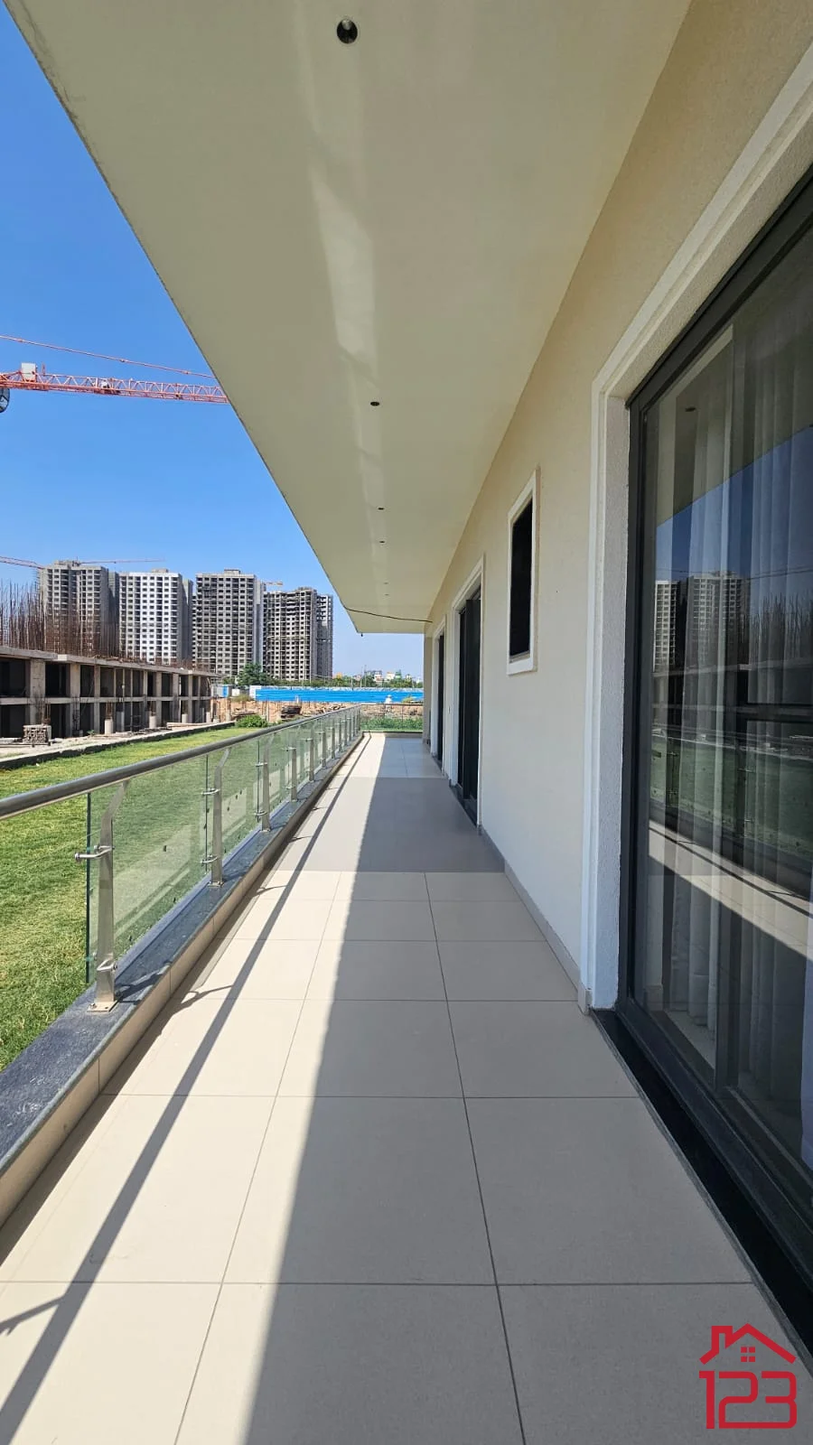 JOY GRAND — image 6
